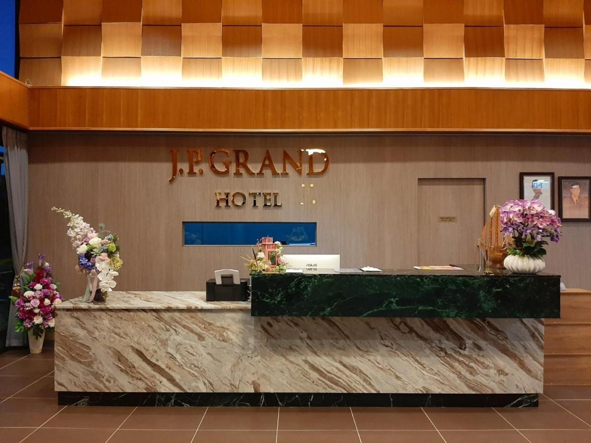J.P.Grand Hotel Trat Esterno foto